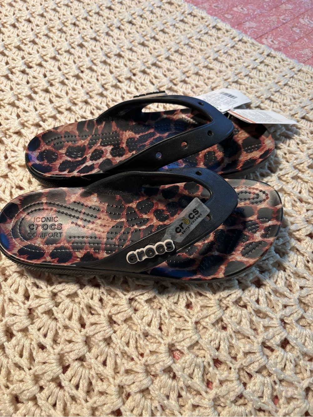 CROCS Women’s Leopard Print Flip Sandals in Brown and Black Size 11